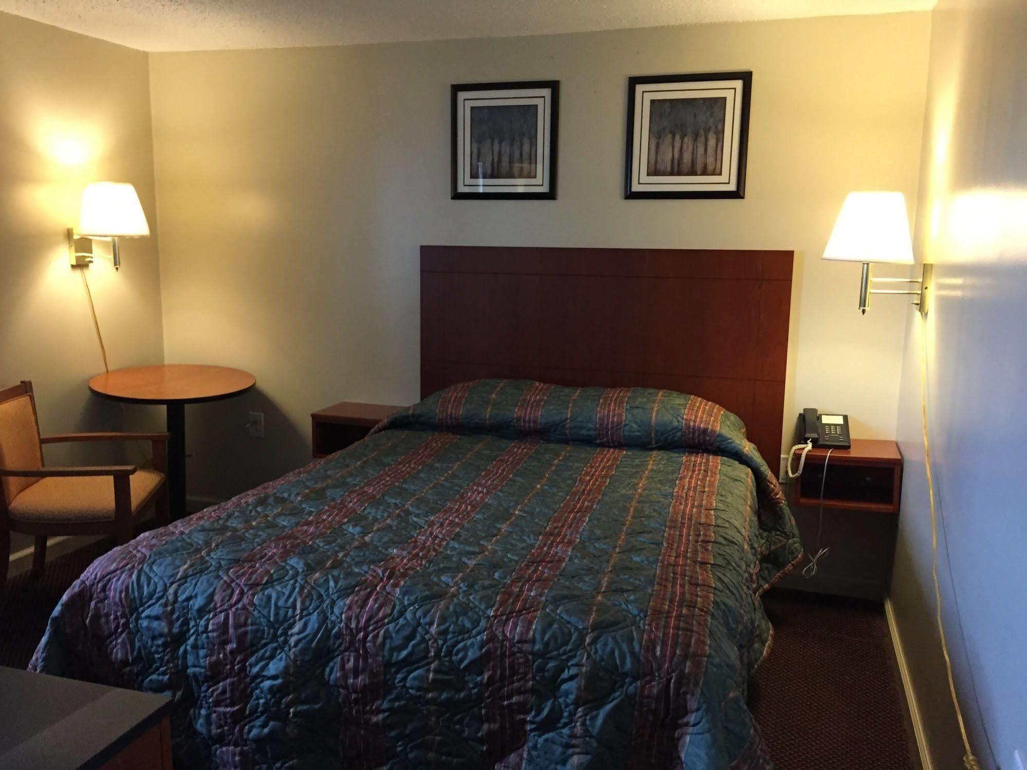 Royal Inn Motel Watertown Luaran gambar