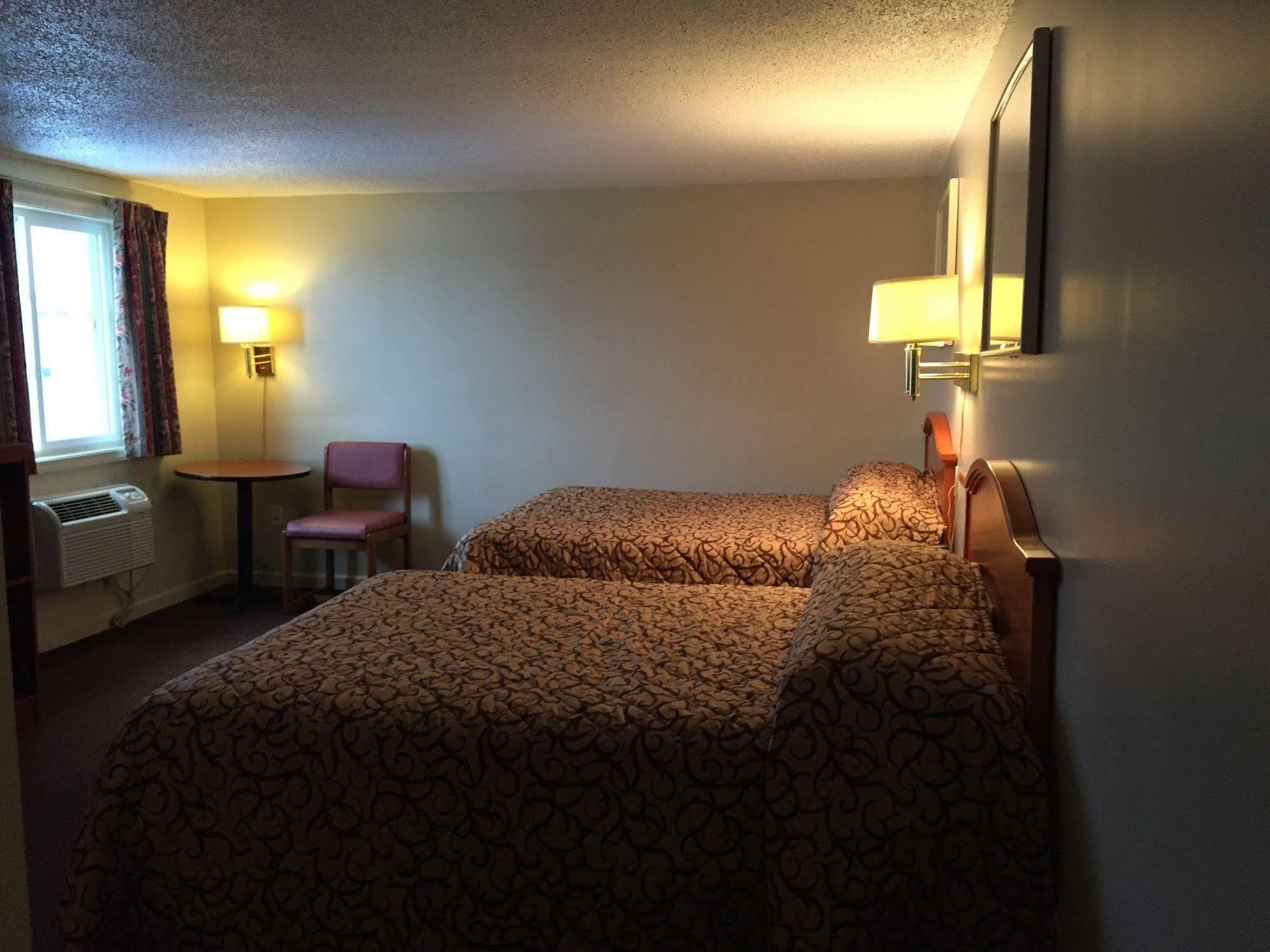Royal Inn Motel Watertown Luaran gambar