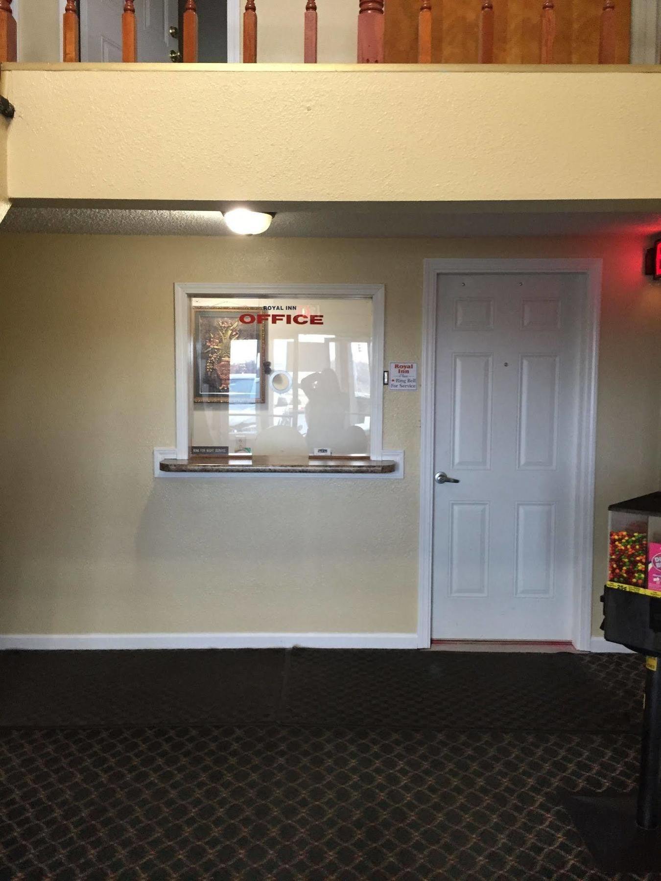 Royal Inn Motel Watertown Luaran gambar